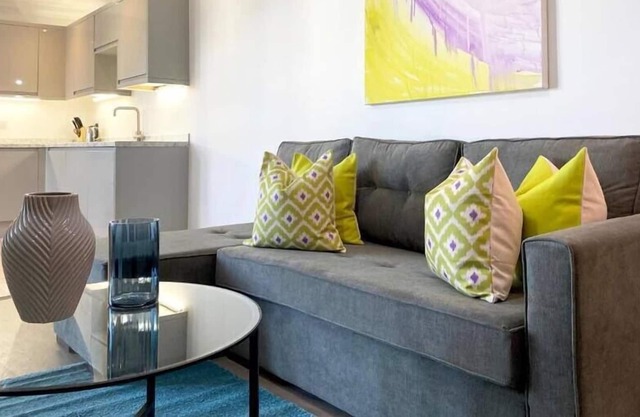 Deluxe Rochester Apartment 4