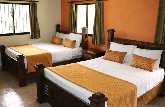 Deluxe Room - 2 Queen Beds with Air Conditioning
