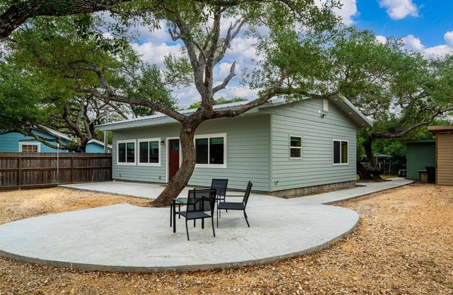 .Dena`ina Cottage - 2 Bed 2 Bath Pet Friendly