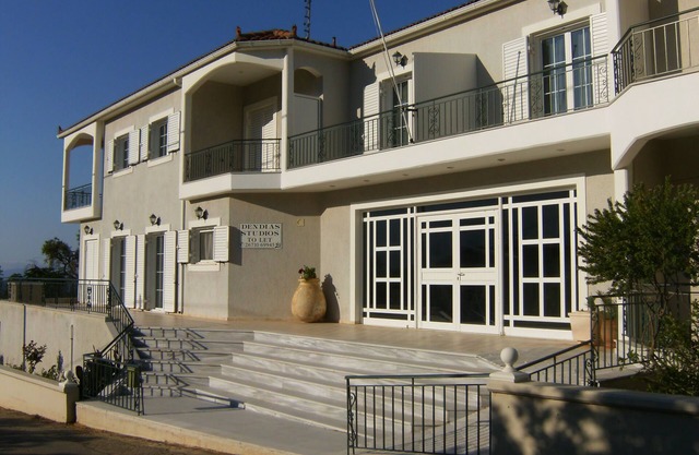 Dendias Studios Self Catering Apartments en Karavados Kefalonia Grecia
