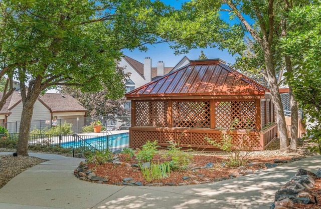 Denver Tech Center - Free Parking - Fast WiFi!