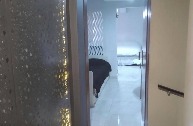 DEPARTAMENTO/ESTUDIO EN MICROCENTRO DE MENDOZA, A METROS PLAZA ESPANA Y