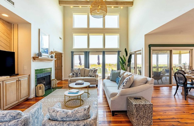 Derby by Avantstay Beautiful Oceanfront Home w/ Incredible Views