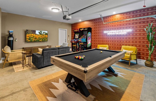 Prickly Paradise | Spacious 4BR Retreat w/ Hot Tub, Cowboy Pool, & Games – Near Phoenix