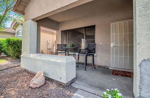 Desert Pool Retreat Oasis/ Game Room & Fireplace