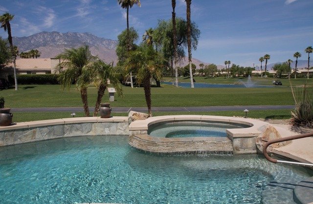 Desert Princess Paradise: Chic Villa with Pool, Golf, Pickleball, and Tennis