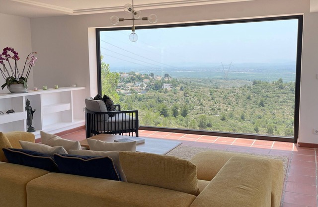 Design Casa in Your Own Private Hills-where design meets comfort and simplicity