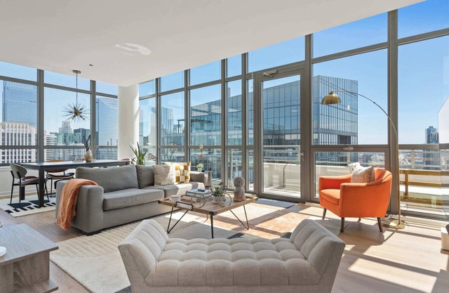 Luxury Penthouse @West Loop I Full Amenities by C9