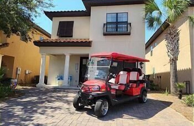 Designer Golf View Beach Home with 6 Seat Golf Cart