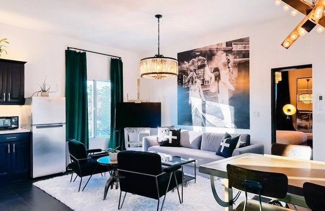 Designer loft in luxury home near beach. Sleeps 4