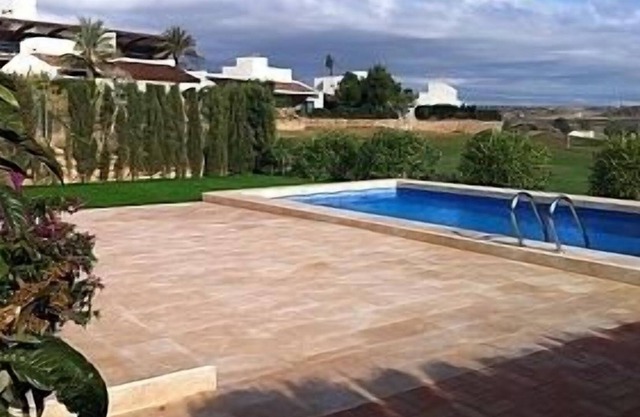 Probablemente la mejor villa independiente de 4 camas con piscina climatizada en el mundo