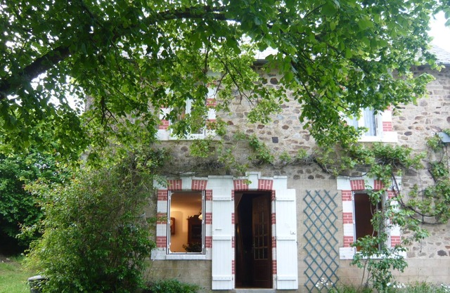 Independent house with garden