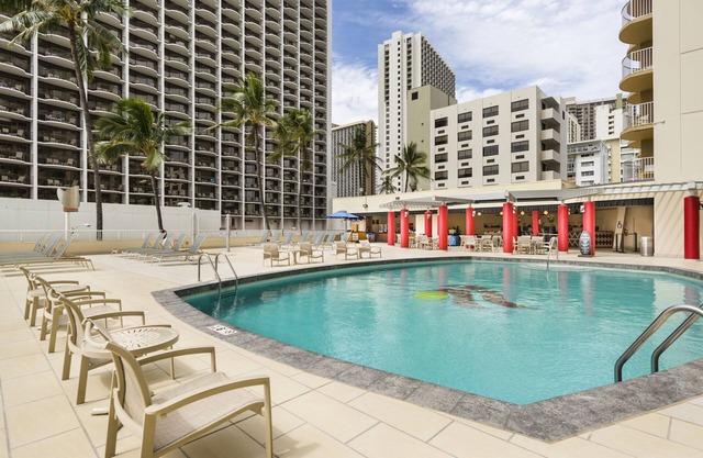 Diamond Head View Triple Doubles, 4 Units, The Twin Fin Hotel