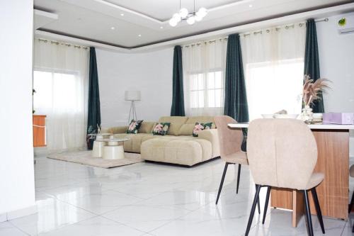 Diamondaire Residences