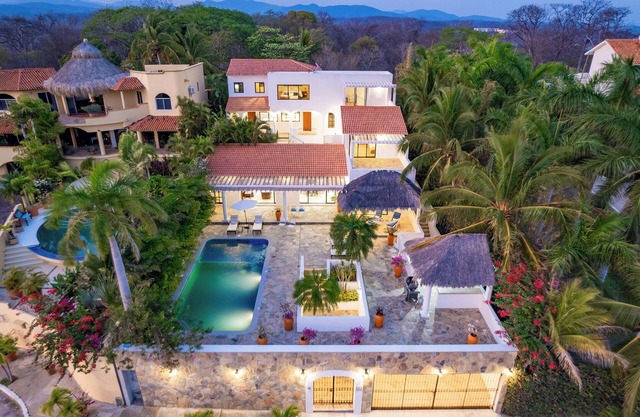 Acceso directo a la playa en barrio cerrado | 4, 5 y 6 tarifas BDRM disponibles!