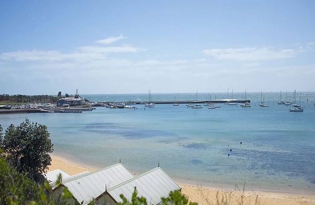 MUELLE DE LA BAHIA EN PRINCIPAL