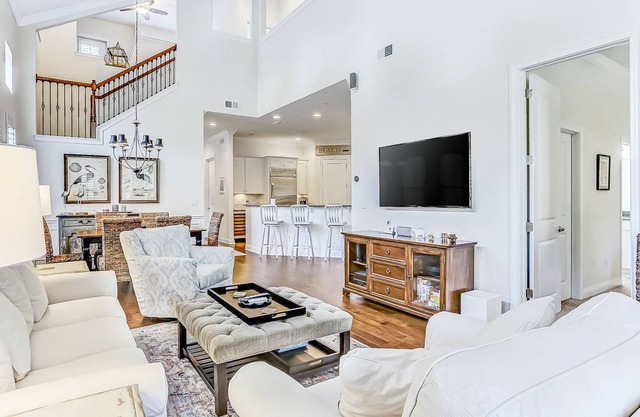 Dog-Friendly End-Unit Condo in Summerwoods w/WiFi & Shared Pool, Central AC