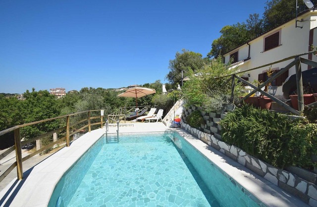 DOLCI COLLINE Villa en las colinas - piscina, 50min de Roma