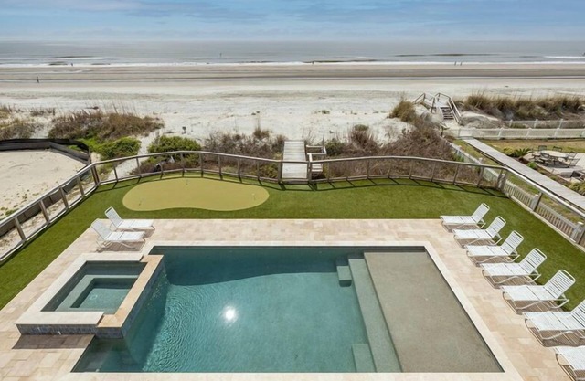 Dolphin Manor en Isle of Palms ~ FRENTE AL MAR, PISCINA PRIVADA, TINA CALIENTE!
