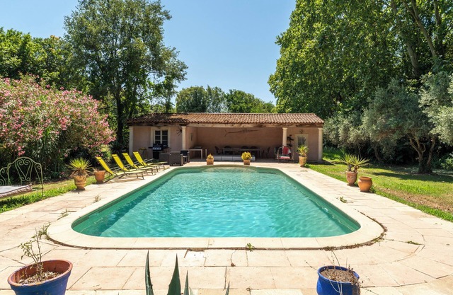 Mansión Domaine Beauchamp con piscina privada cerca del campo de golf