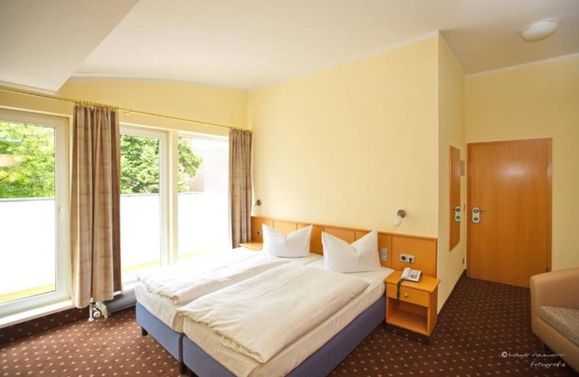 Doppelzimmer 5 Neubau, Dusche/ WC - Hotel Garni zum Alten Ratskeller Vetschau