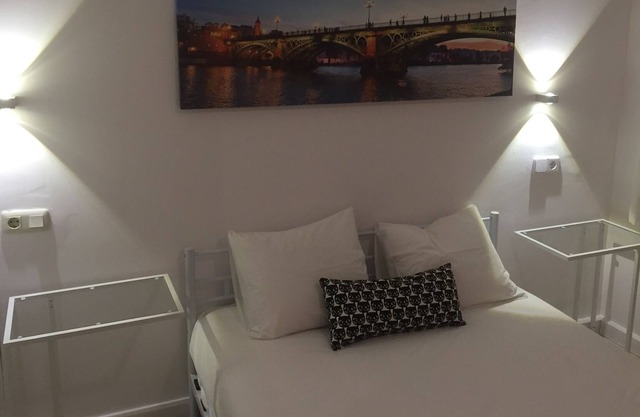 Habitación doble con baño 5. En apartamento de 2 Dormitorios