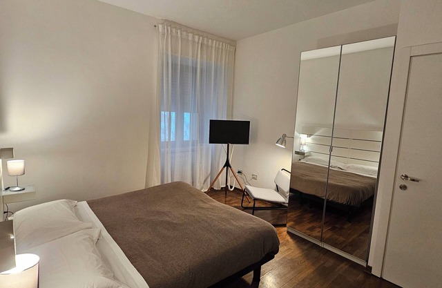 Double or Twin - Private Bathroom Inside