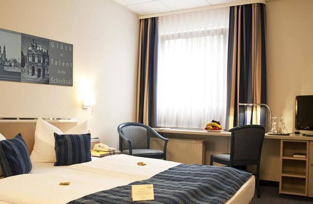 Habitación doble, ducha, aseo - Hotel Novalis Dresden