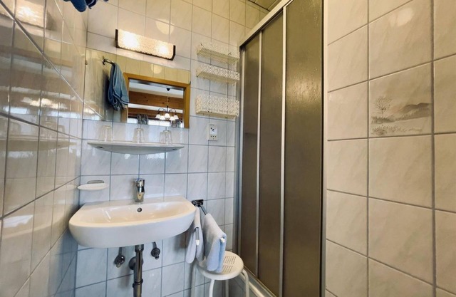 Double room with extra bed (room 5) - Gasthof Scherer