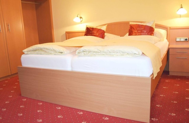 Habitación doble con baño, WC (minusválidos) - Traunstein, Gasthaus Landhotel
