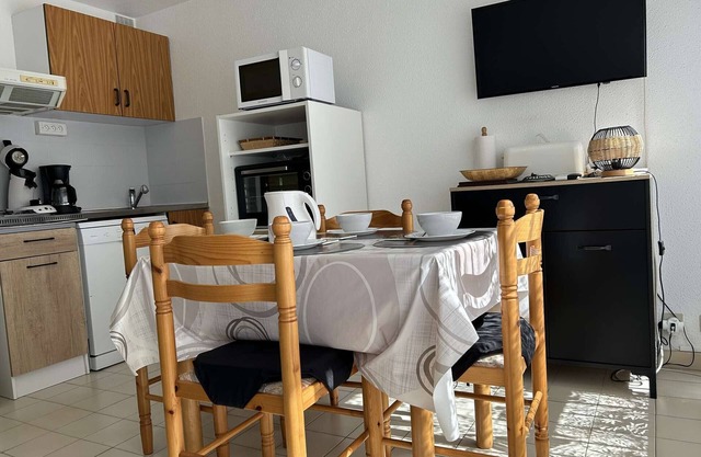 Apartamento céntrico con parking, a pasos de la playa y puerto