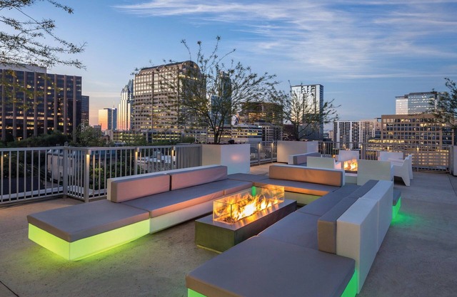 Downtown Austin 2BR Prime nueva ubicación Piscina en la azotea