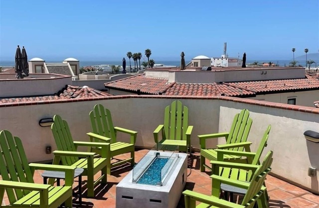 3 camas 3. 5 baños con impresionantes vistas de la azotea situado a pocos pasos de la playa