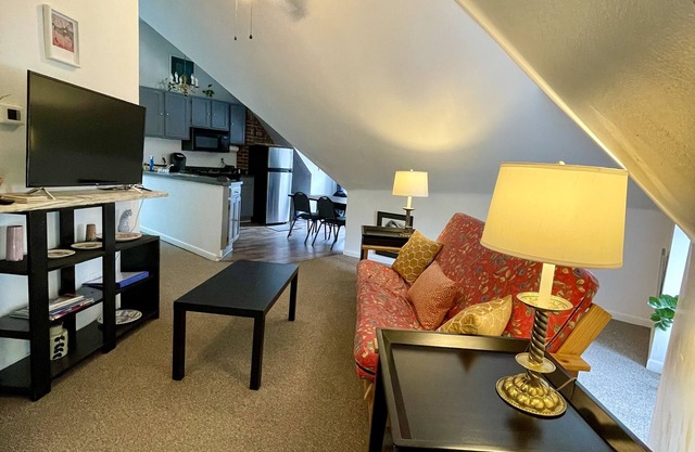 Apartamento céntrico de dos habitaciones en el centro de Lexington, cerca de Rupp Arena y Alltech