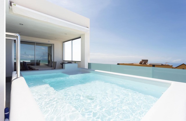HOME OF TULIO PISCINA PRIVADA