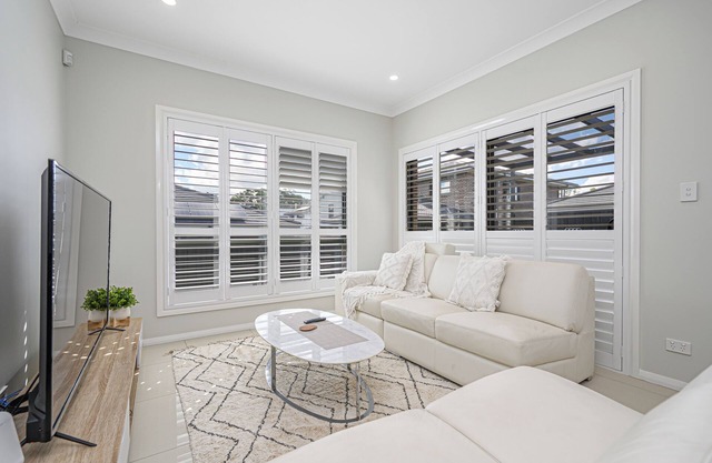 Dreamland/Rousehill /Spacious 4BR House/wifi
