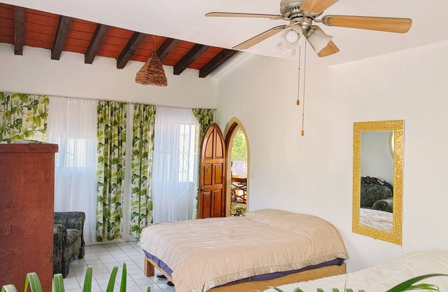 DT Puerto Vallarta - Bright Apt w/ Sunny Patio & Views - Mins to Beach
