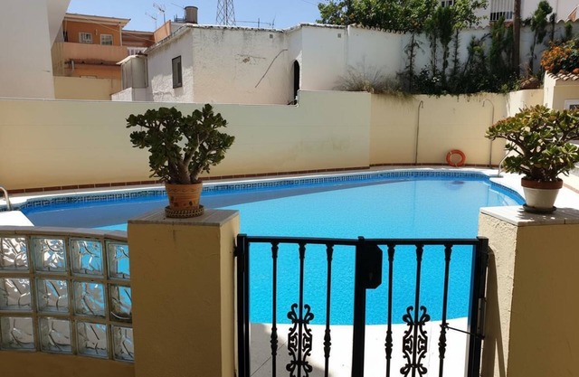Luxurious Three Bedroom Duplex Apt Close to Beach