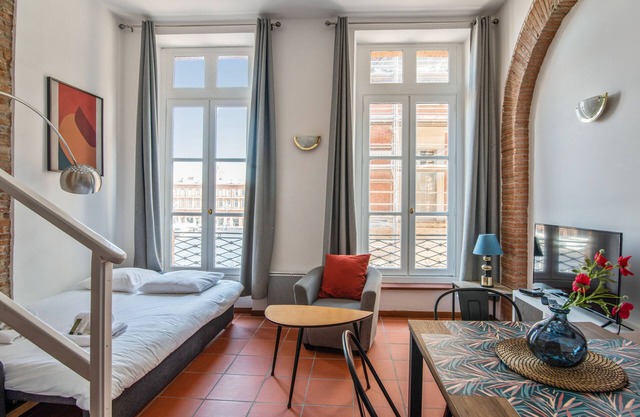 Superb duplex on Place du Capitole - Toulouse - Welkeys