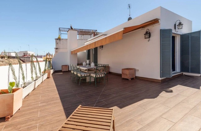 Atico de lujo con terraza privada de 70 m AC y WIFI