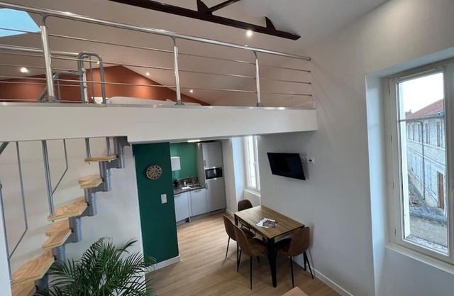 Duplex type Loft centre ville * clim * WIFI * Haut de gamme *