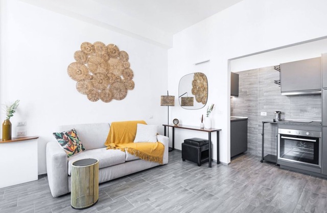 Easylife - Modern and bright studio in Repubblica