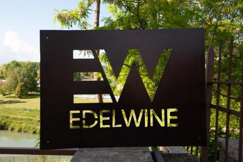 Edelwine GuestHouse