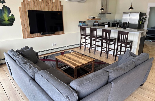 Einerlei Suite Apartment, Warm 2 bedroom apartment from Borealis Escapes