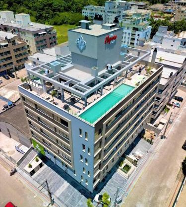 Elegance Apartamentos Bombinhas - Família Batista - 18 unidades