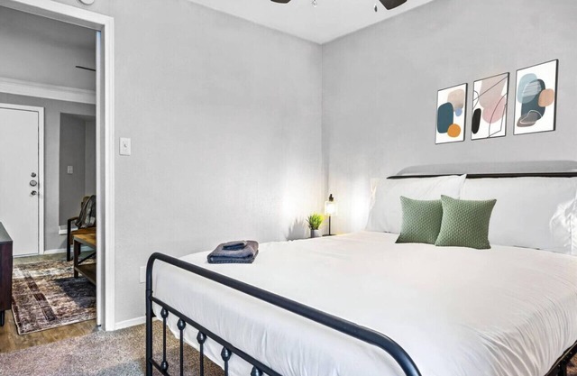 Elegant 1BR Haven - 10 Min to Downtown Austin