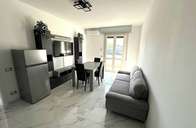 Elegante apartamento a dos pasos del mar, Elegante appartamento a due passi dal mare
