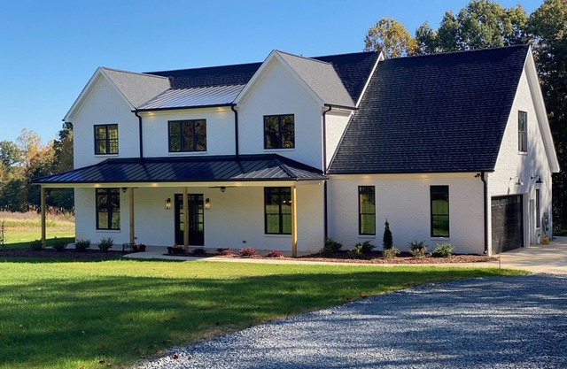 Countryside Elegant Modern Farmhouse