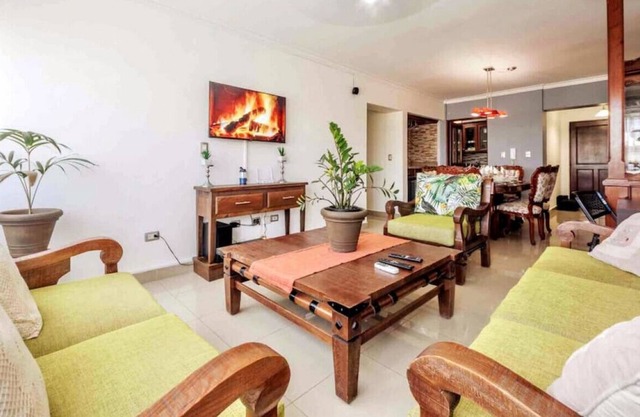 Elegant, Cozy, Apartment with Timeless Charm Complemented by Modern Amenities