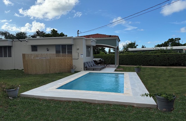 Nuevo listado para hermosa, espaciosa y moderna casa